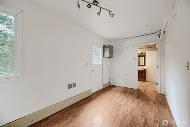 10412 SE 219th Street, Kent, WA 98031