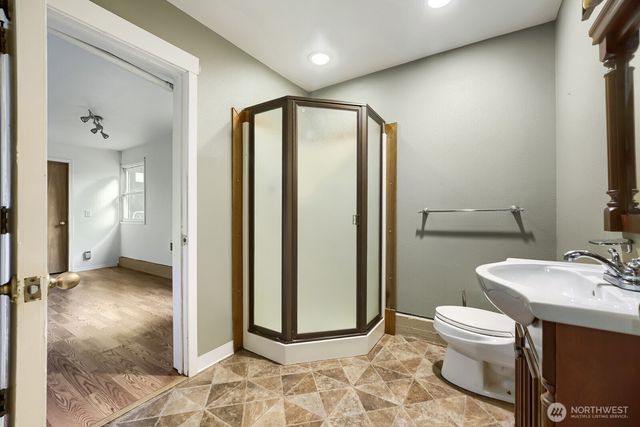 10412 SE 219th Street, Kent, WA 98031