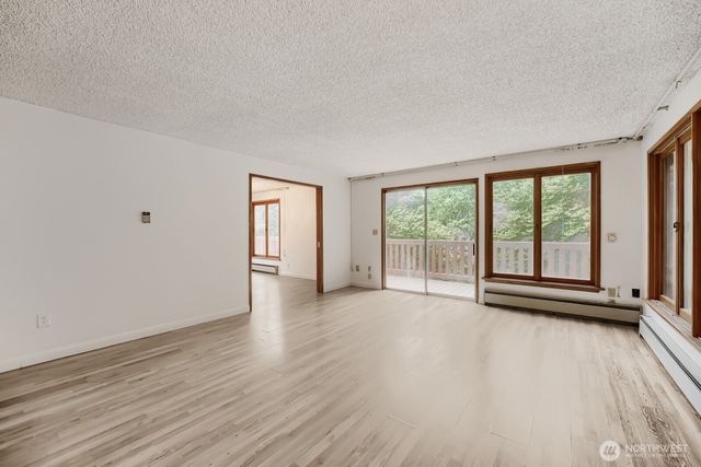 10412 SE 219th Street, Kent, WA 98031