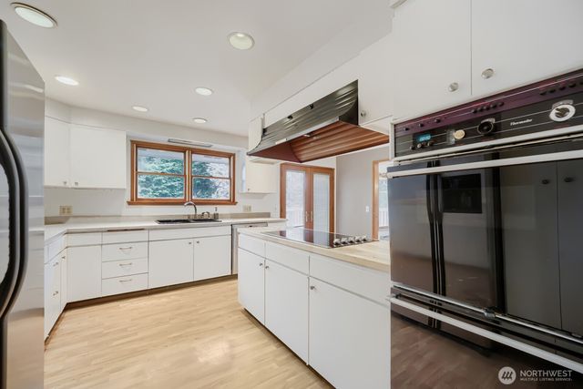 10412 SE 219th Street, Kent, WA 98031