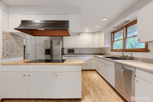 10412 SE 219th Street, Kent, WA 98031