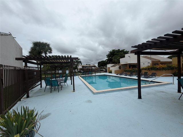 13193 SW 9th Terrace, Miami, FL 33184