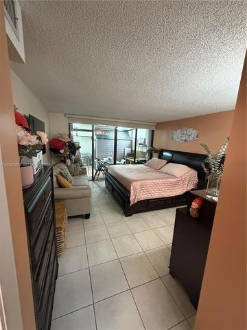 13193 SW 9th Terrace, Miami, FL 33184