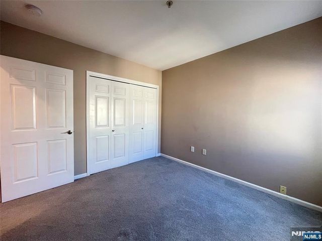 325 The Promenade 325, Edgewater, NJ 07020