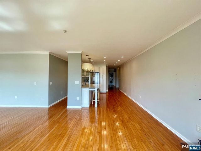 325 The Promenade 325, Edgewater, NJ 07020