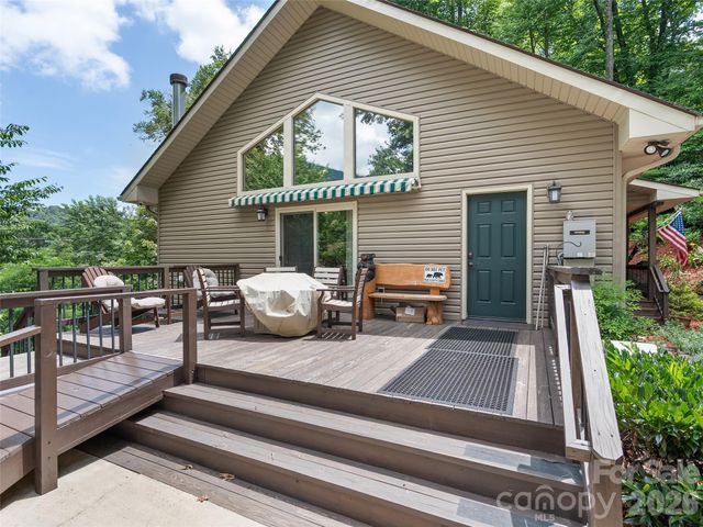 39 Maplewood Drive, Maggie Valley, NC 28751