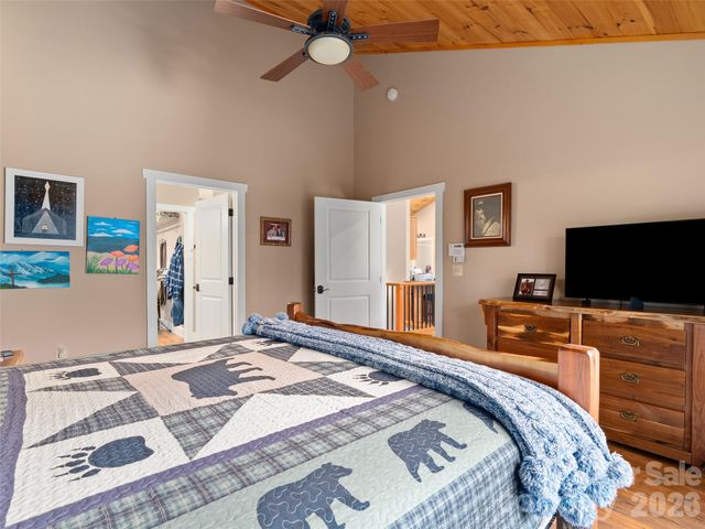 39 Maplewood Drive, Maggie Valley, NC 28751