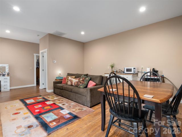 39 Maplewood Drive, Maggie Valley, NC 28751