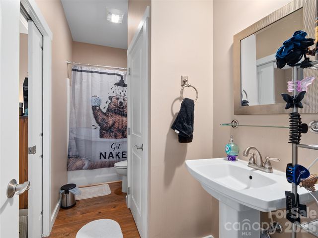 39 Maplewood Drive, Maggie Valley, NC 28751