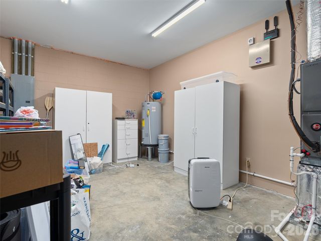 39 Maplewood Drive, Maggie Valley, NC 28751
