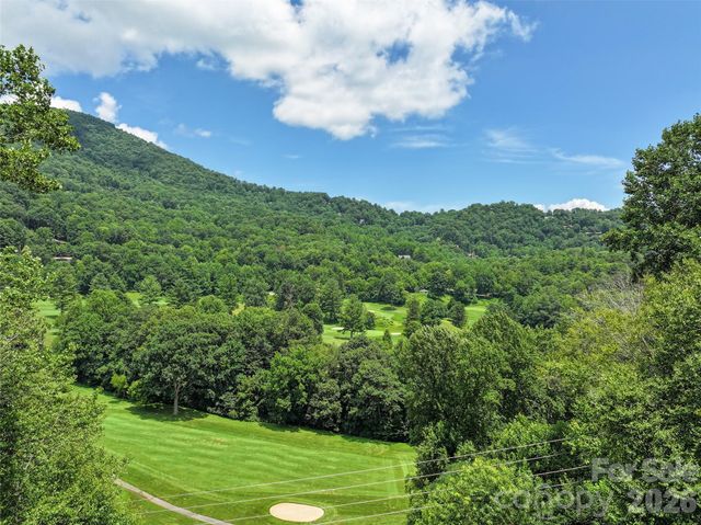 39 Maplewood Drive, Maggie Valley, NC 28751