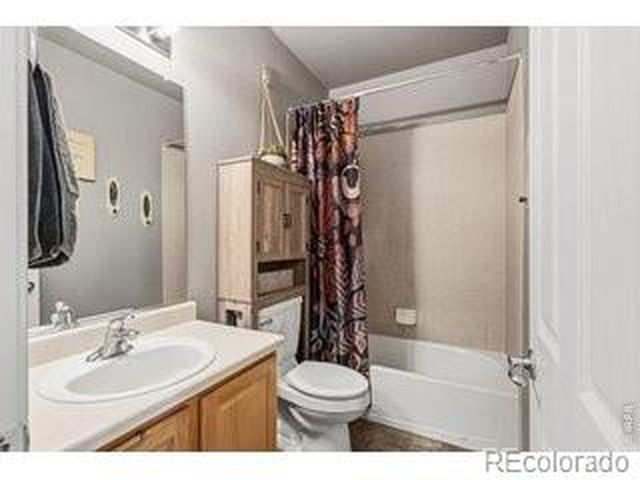 3418 New Castle Dr, Loveland, CO 80538