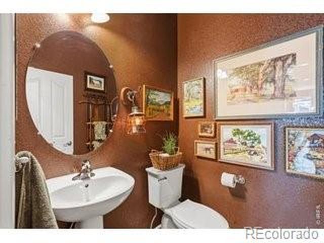 3418 New Castle Dr, Loveland, CO 80538