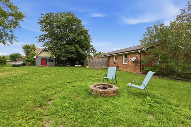 7563 Bethel Rd, Goodlettsville, TN 37072