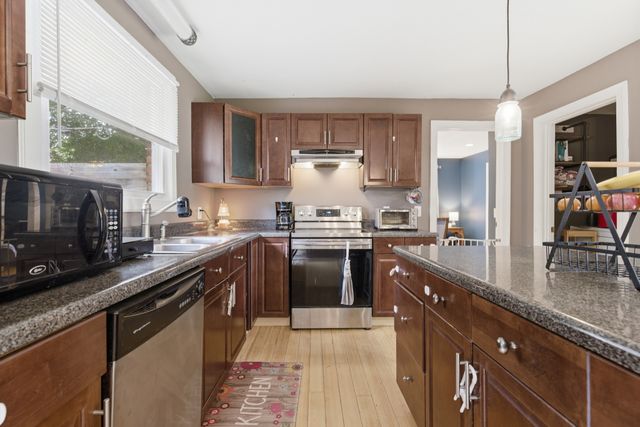 7563 Bethel Rd, Goodlettsville, TN 37072