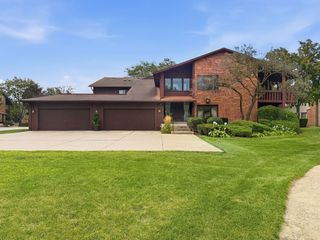 3105 Toulon Drive E2, Northbrook, IL 60062