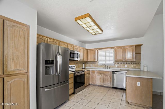 4133 LOMA ROSADA Drive, El Paso, TX 79934