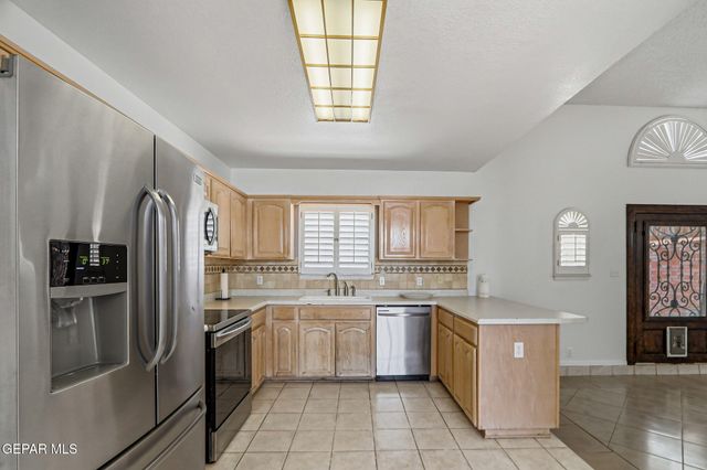 4133 LOMA ROSADA Drive, El Paso, TX 79934