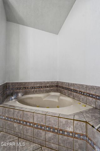 4133 LOMA ROSADA Drive, El Paso, TX 79934