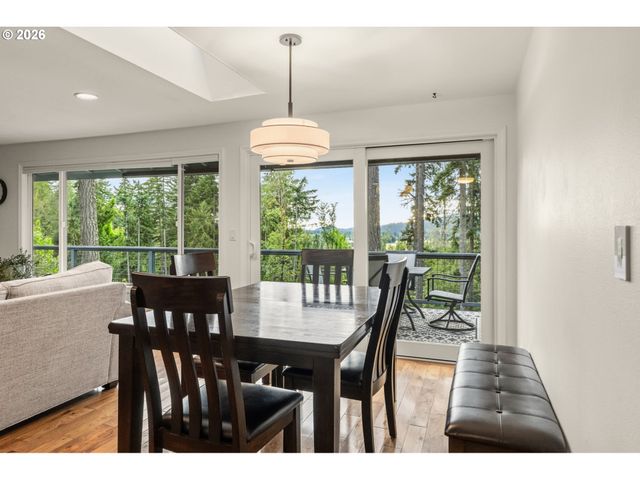 88100 TIKI Ln, Springfield, OR 97478