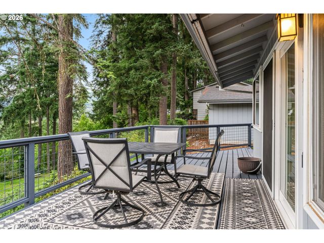 88100 TIKI Ln, Springfield, OR 97478