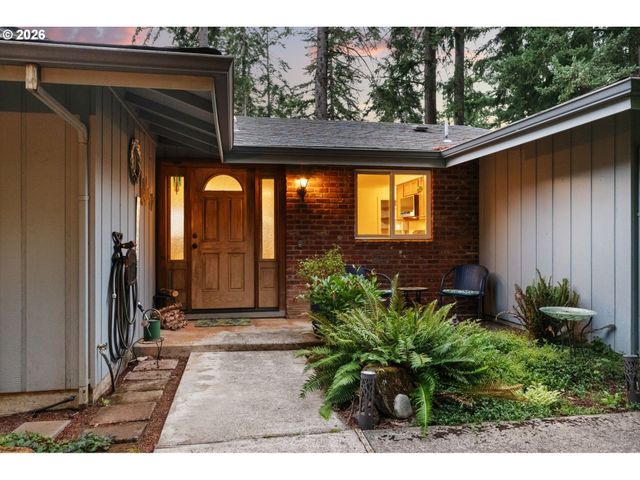 88100 TIKI Ln, Springfield, OR 97478