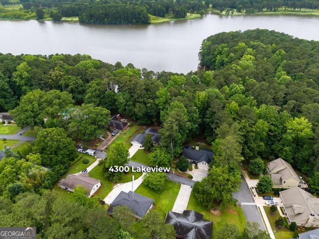 4300 Lakeview Street, Acworth, GA 30101