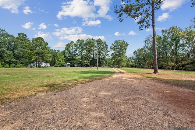 15090 Port Hudson Pride Rd, Pride, LA 70770