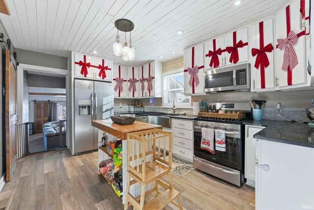 216 N Madison Street, Columbia City, IN 46725