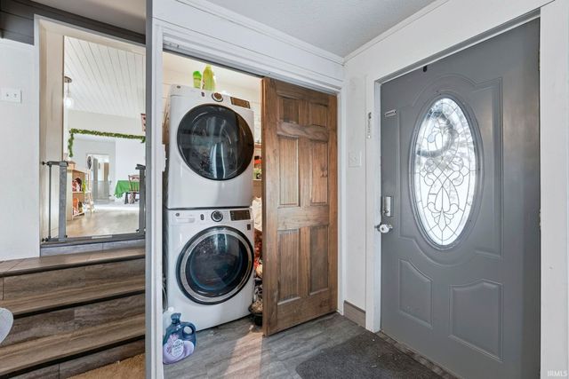 216 N Madison Street, Columbia City, IN 46725