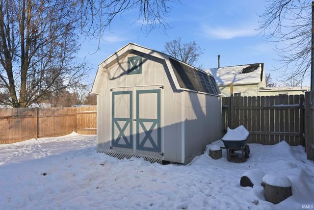 216 N Madison Street, Columbia City, IN 46725