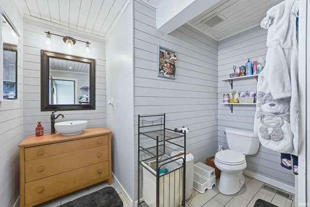 216 N Madison Street, Columbia City, IN 46725