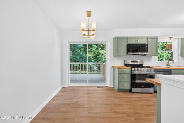 300 Marengo Dr, Louisville, KY 40243