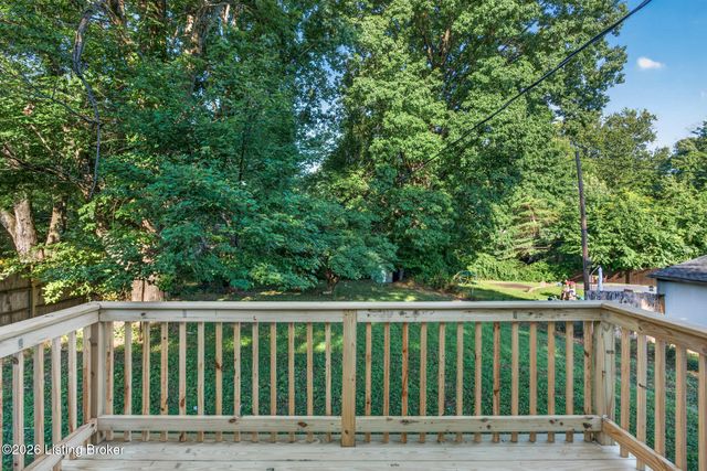 300 Marengo Dr, Louisville, KY 40243