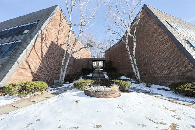 15 Eaglehead Ter 5, Shrewsbury, MA 01545