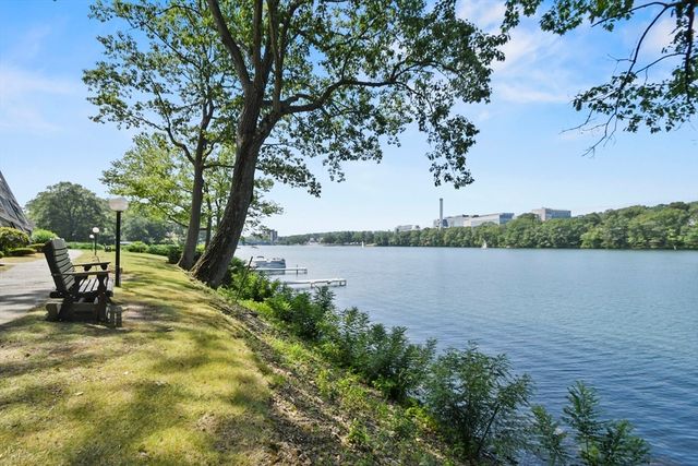 15 Eaglehead Ter 5, Shrewsbury, MA 01545