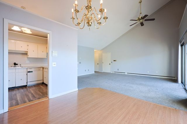 15 Eaglehead Ter 5, Shrewsbury, MA 01545