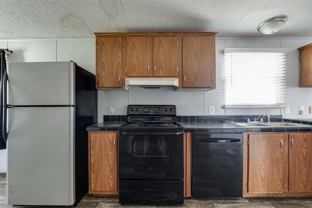 110 N 7th Street, Cashion, OK 73016