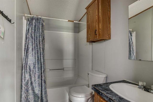 110 N 7th Street, Cashion, OK 73016