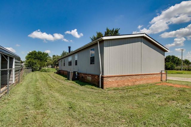 110 N 7th Street, Cashion, OK 73016
