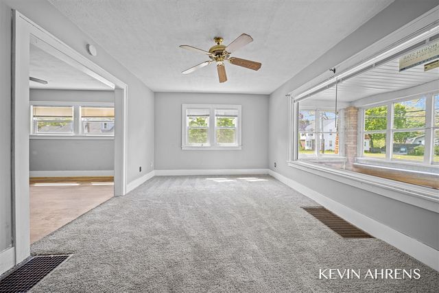 1862 Kalamazoo Avenue, Grand Rapids, MI 49507