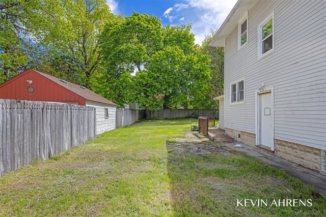 1862 Kalamazoo Avenue, Grand Rapids, MI 49507