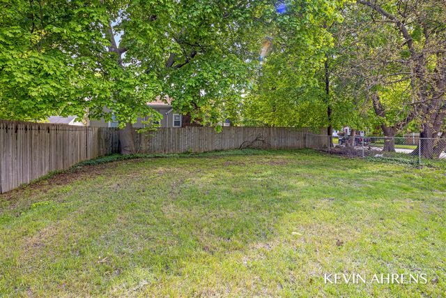 1862 Kalamazoo Avenue, Grand Rapids, MI 49507