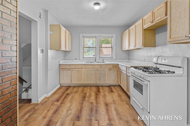 1862 Kalamazoo Avenue, Grand Rapids, MI 49507