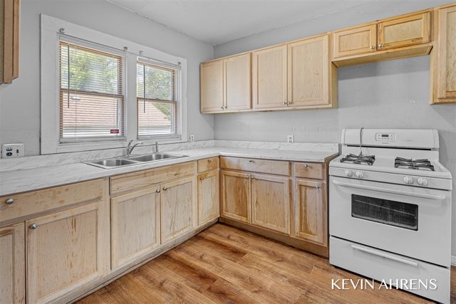 1862 Kalamazoo Avenue, Grand Rapids, MI 49507