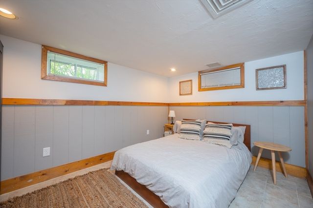 42 Kensington Rd, Weymouth, MA 02188