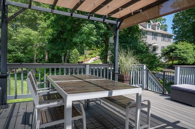 42 Kensington Rd, Weymouth, MA 02188