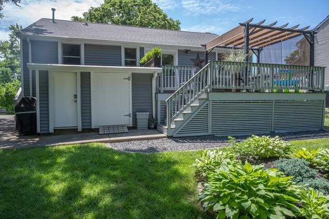 42 Kensington Rd, Weymouth, MA 02188