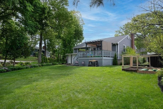 42 Kensington Rd, Weymouth, MA 02188