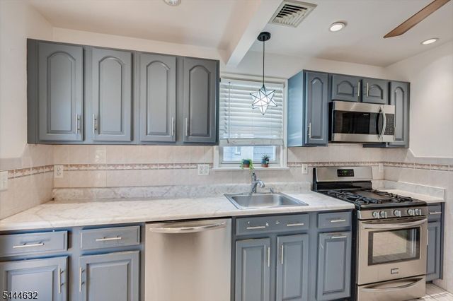 766 Central Ave, Rahway City, NJ 07065